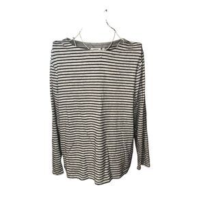 NEW WITH‎ TAGS Stunning Chico’s Zengery block stripe sweatshirt Womens grey long